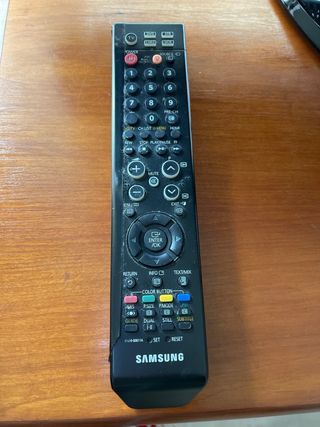 TV Samsung 32” con base giratoria