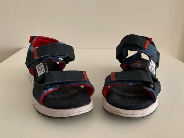 Sandalias Levi’s 35