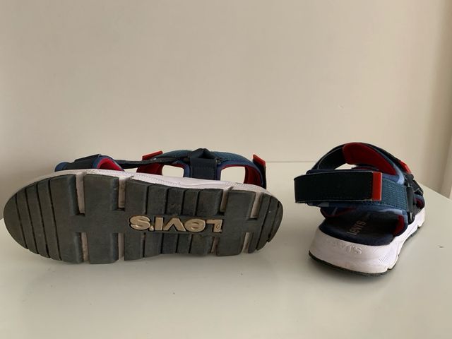 Sandalias Levi’s 35