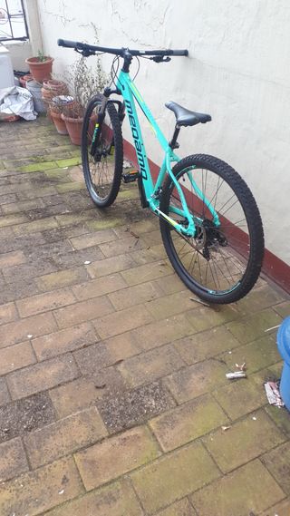 Se vende bicicleta seminueva 