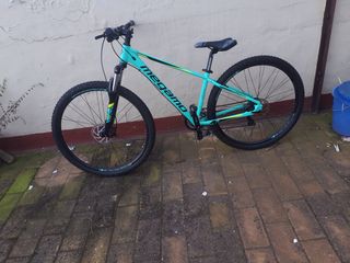 Se vende bicicleta seminueva 