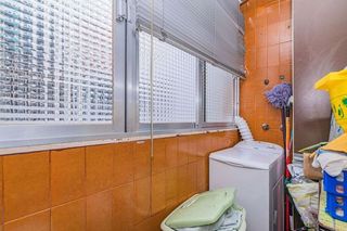 Piso en venta en Cervantes en Granada