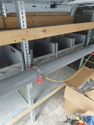 Armario estantería para furgoneta