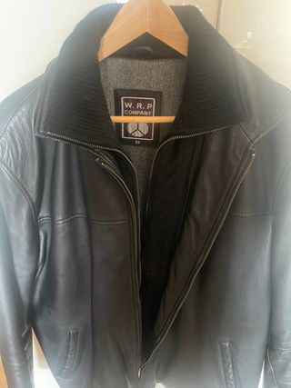 Cazadora piel negra 56