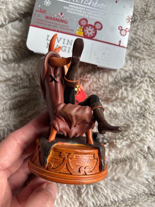 Adorno musical Gaston