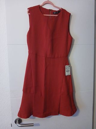 Vestido rojo zara