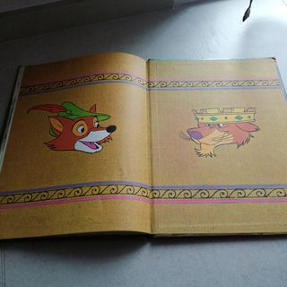 Libro vintage Robin Hood 1973