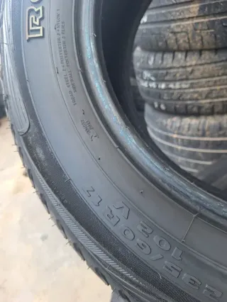 235 60 R17 102V Kumho - 1 neumático km.0