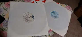 Due dischi in vinile 33 giri