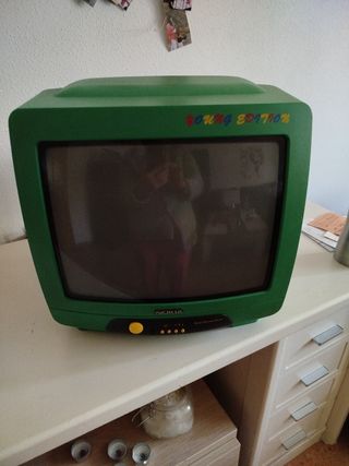 TELEVISIÓN VINTAGE AÑOS 90 NOKIA FUNCIONA!