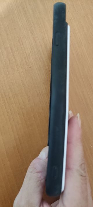 Funda protectora mobil con videojuegos