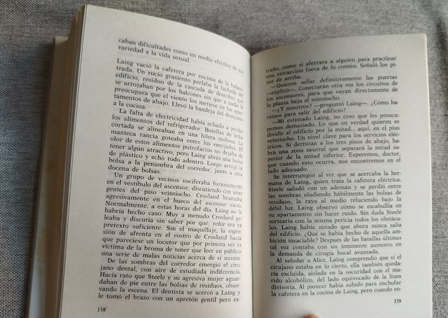 Rascacielos, de J G Ballard. Primera Edición!