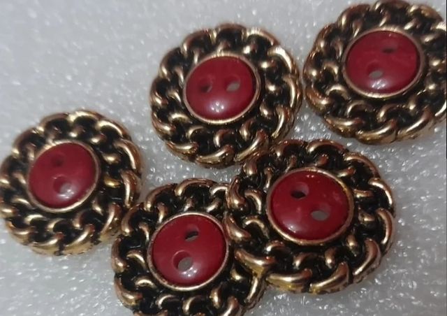 Lote 15 botones- 3 modelos