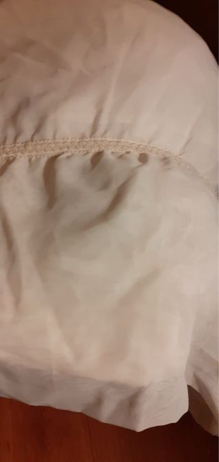 3 cortinados brancos