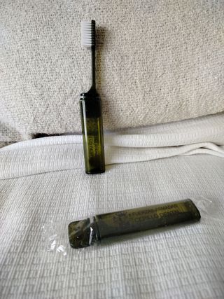 Cepillo militar
