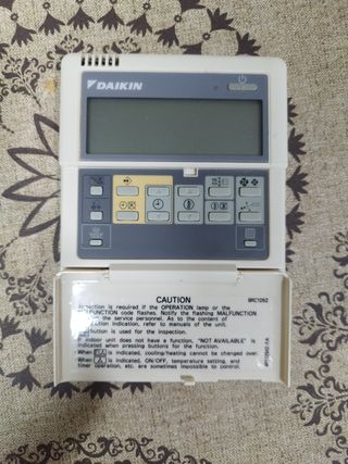 Mando aire acondicionado daikin