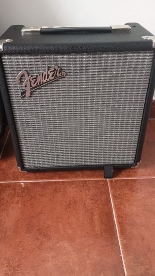 Bajo eléctrico Ibanez+ampli Fender 15W