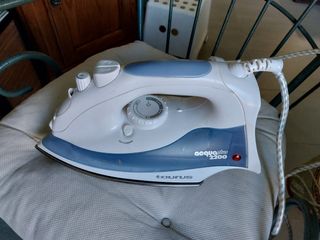 PLANCHA ELÉCTRICA TAURUS