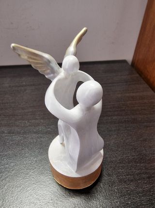 Statuina Abbraccio armonioso