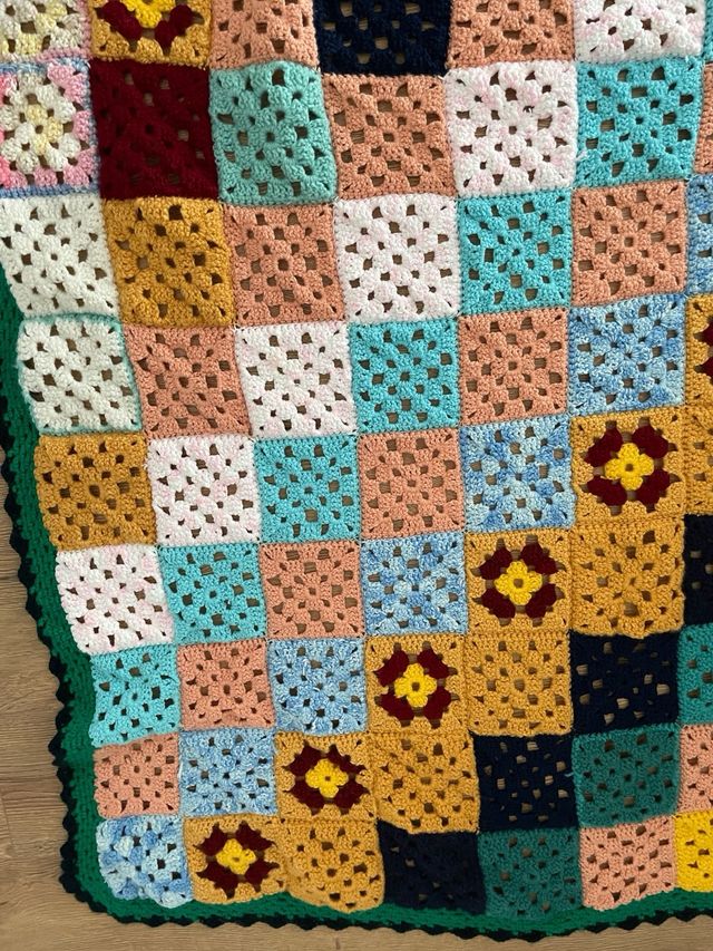 Peça de lã feita à mão