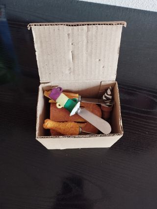 Set di piccoli coltelli da spalmare.