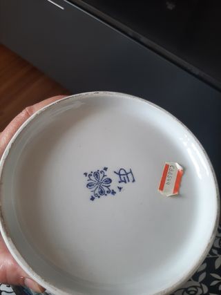 Vaso potiche in ceramica con coperchio