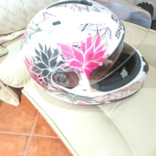 Vendo chaqueta de moto y casco, nuevos