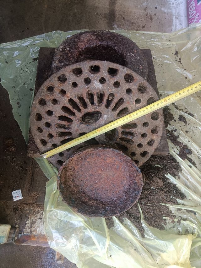 Sumidero antiguo,recoger en persona