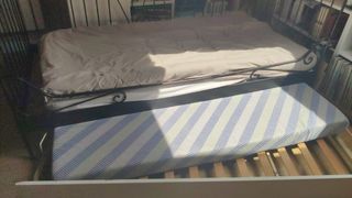 Cama - diván de Ikea forja  cama nido