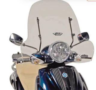 Parabrisas moto piaggio Beverly.