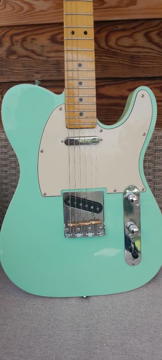 Fender Telecaster surf green. 