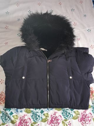 Plumas largo con capucha de mujer HM