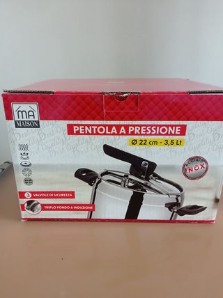 Pentola a pressione nuova 
