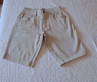 VENDO 2 PANTALONES CORTOS