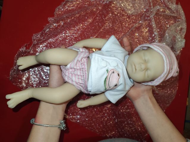 Bebe reborn silicona platino 