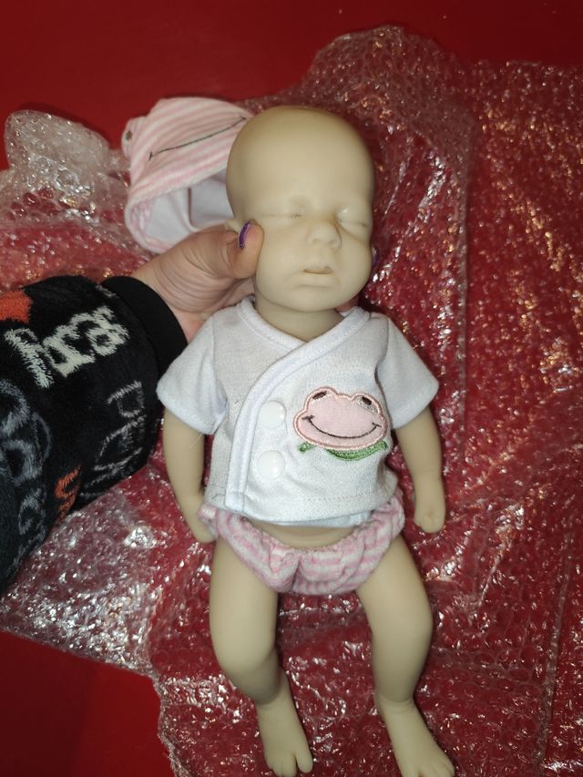 Bebe reborn silicona platino 