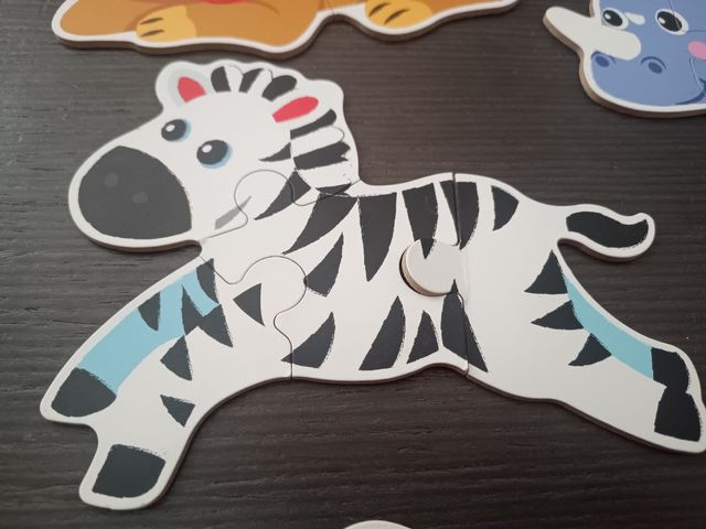 Lote 3 latas puzzles evolutivos. animales y vehícu