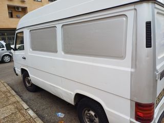 Mercedes-Benz mb100 95