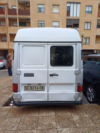 Mercedes-Benz mb100 95