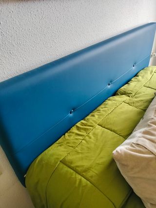 Cabecero polipiel azul para cama 135-140