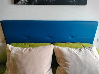 Cabecero polipiel azul para cama 135-140
