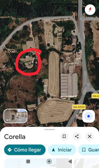 Terreno con casera y piscina en corella