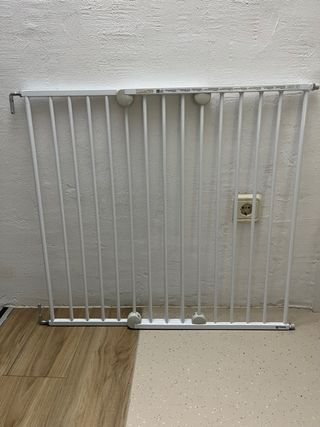 Barrera SAFETY 1ST WALLFIX