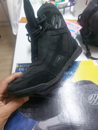 Vendo Casco, botas, guantes y gafas moto