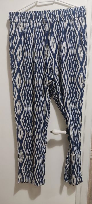 Pantalones sueltos