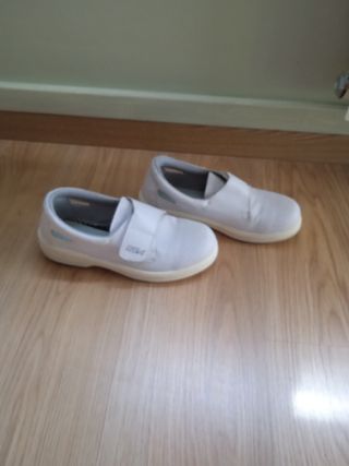 Zapatos sanitarios de seguridad PSH Talla 40