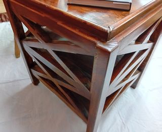 Mesa de madera maciza