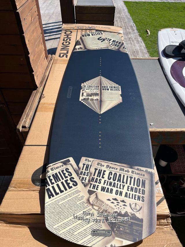 Tabla de wakeboard slingshot coalition 149 2025