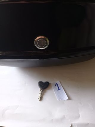 BAUL DE CASCOS  DE MOTOS