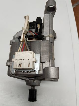 153 Motor lavadora INDESIT